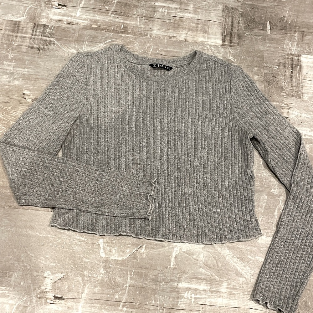 NWOT-Long Sleeve Crop Top
